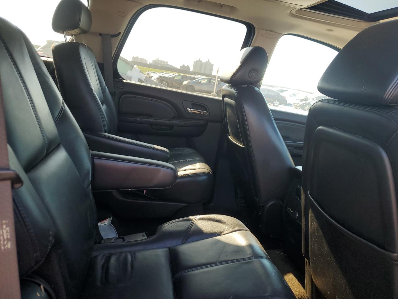 2007 GMC Yukon VIN 1GKFK63897J245381 Copart auction photo, water/flood damage thumbnail 10