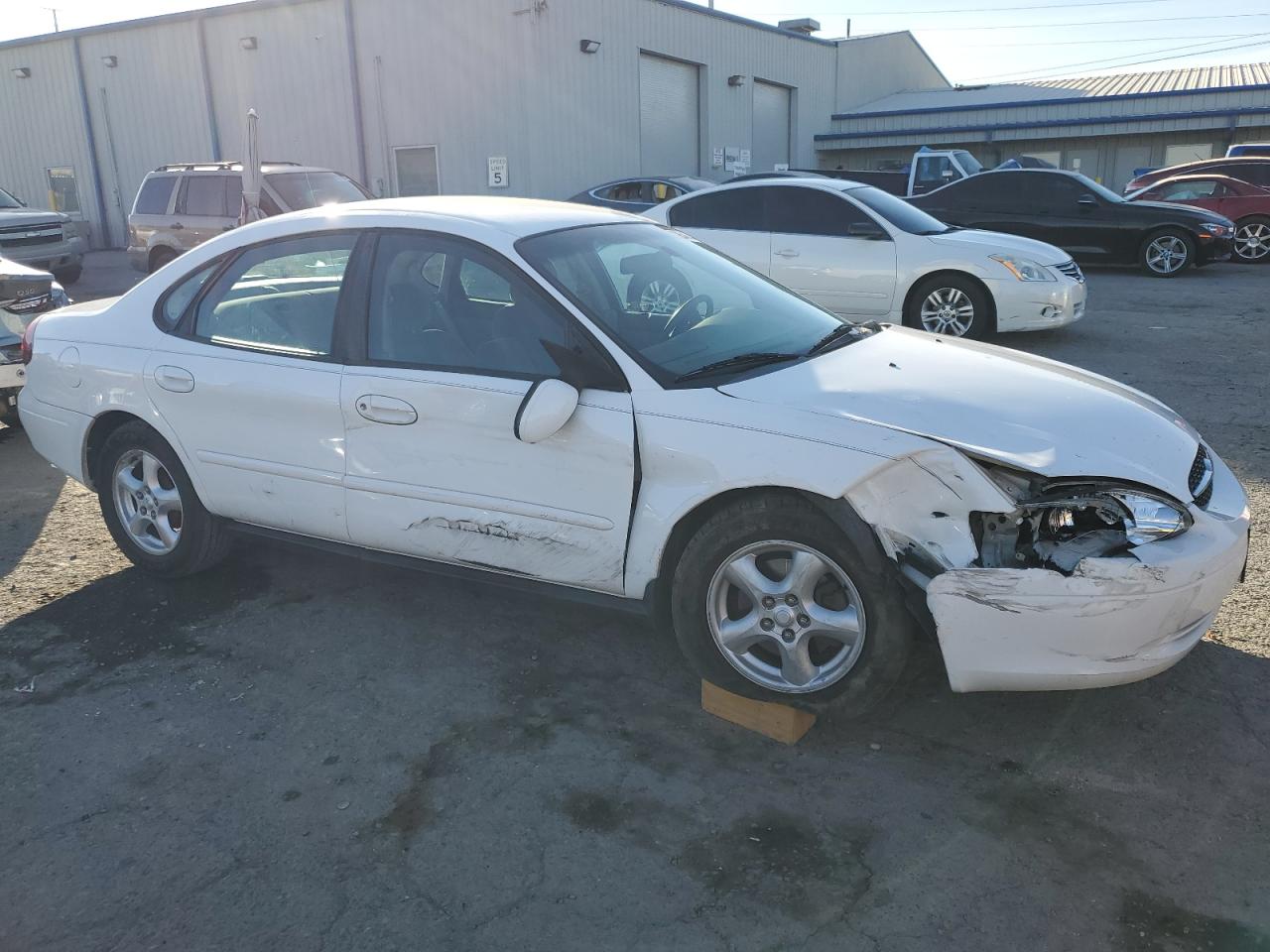 2003 Ford Taurus VIN 1FAFP55223A189509 Copart auction photo, front end damage thumbnail 4