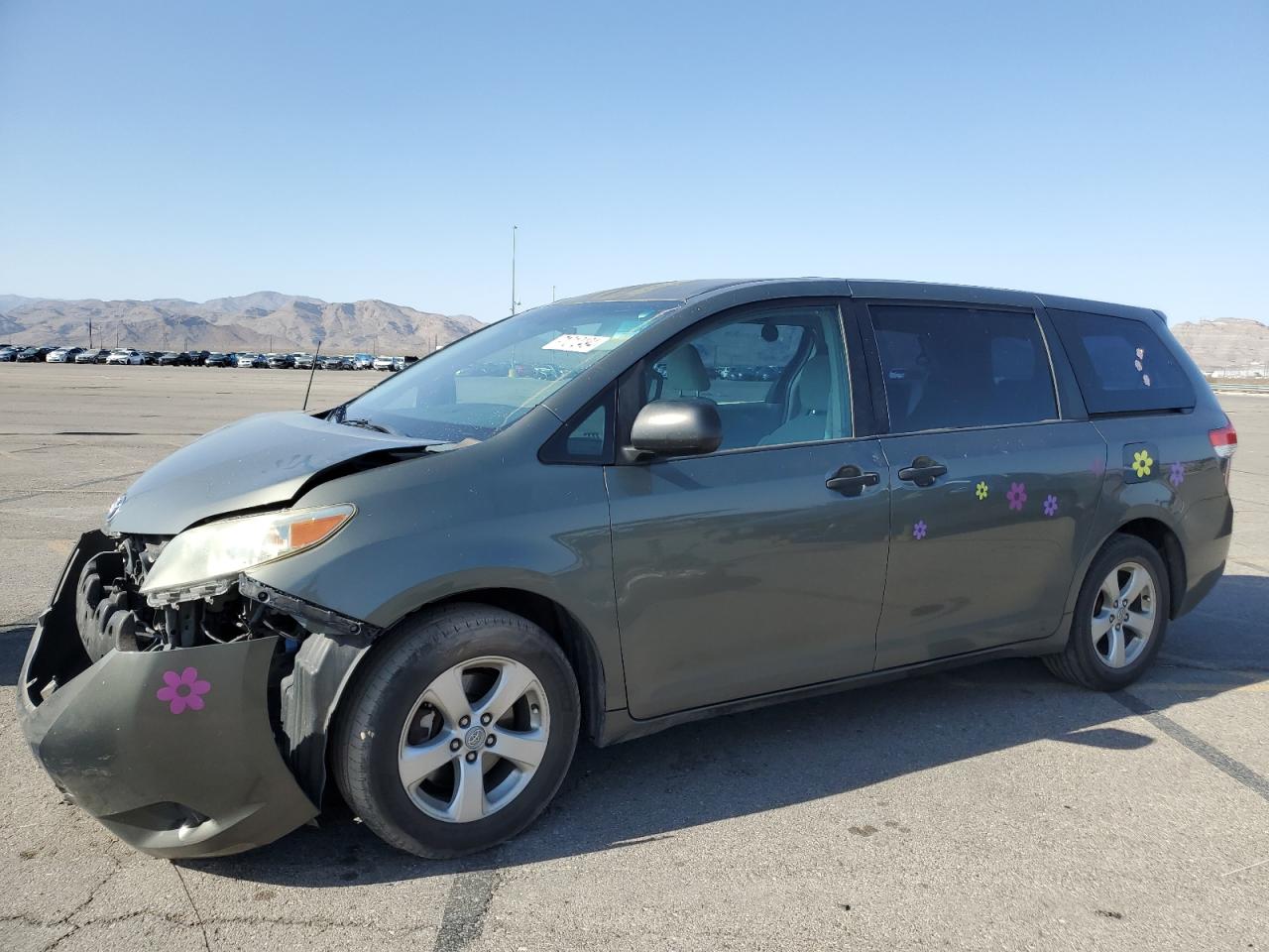 2011 Toyota Sienna VIN 5TDKA3DC6BS006574