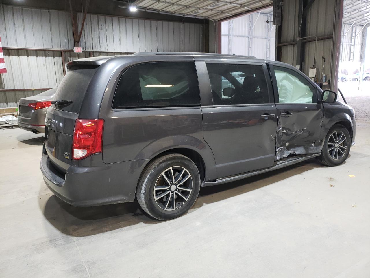 2019 Dodge Caravan VIN 2C4RDGEG3KR520664 Copart auction photo, side / undercarriage damage thumbnail 3