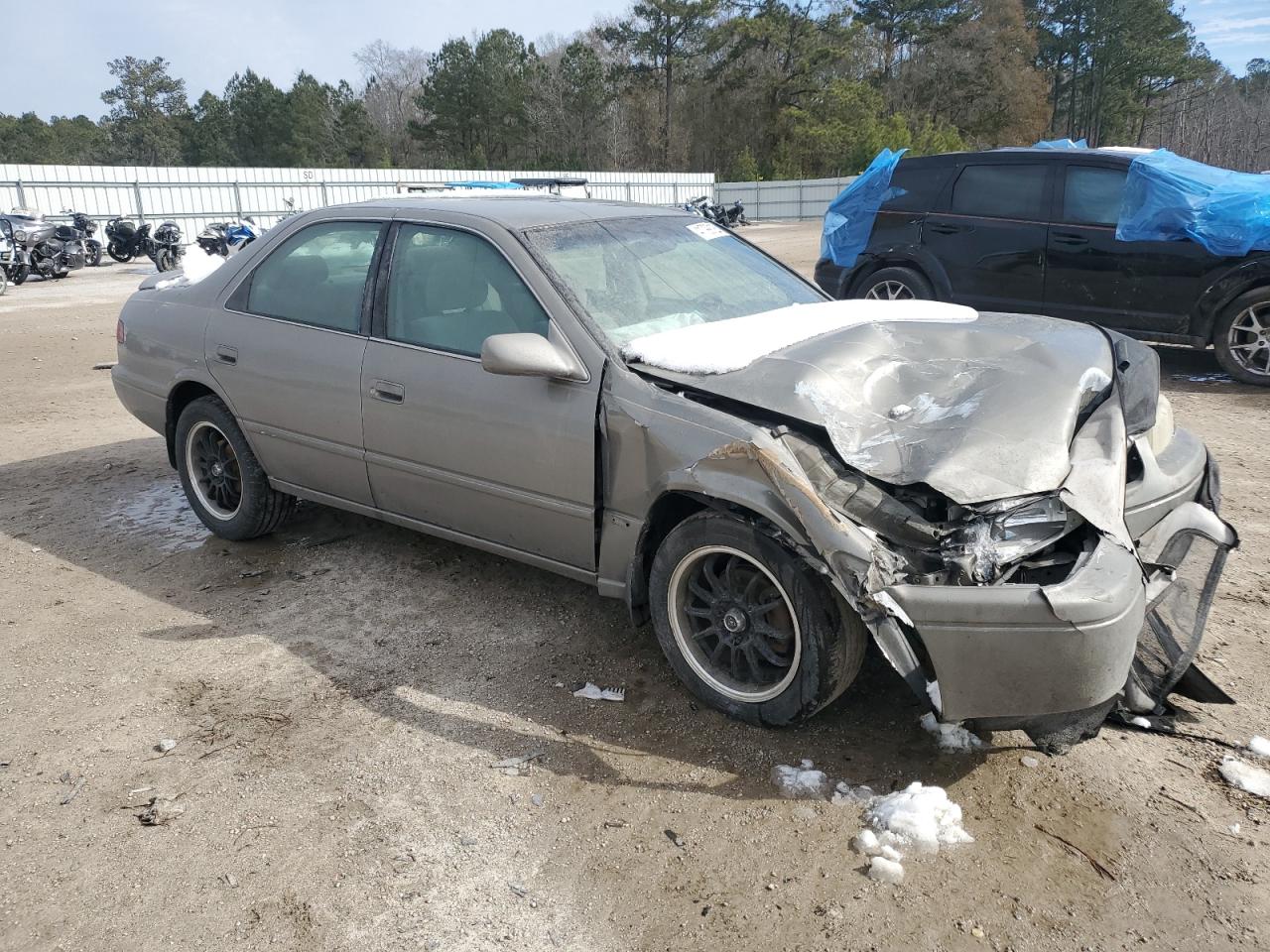 1998 Toyota Camry VIN 4T1BG22K9WU348956 Copart auction photo, front end damage thumbnail 4