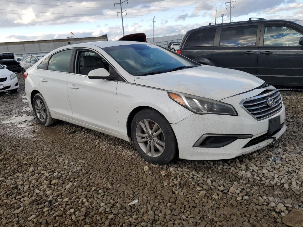 2016 Hyundai Sonata VIN 5NPE24AF9GH370564 Copart auction photo, front end / vandalism damage thumbnail 4