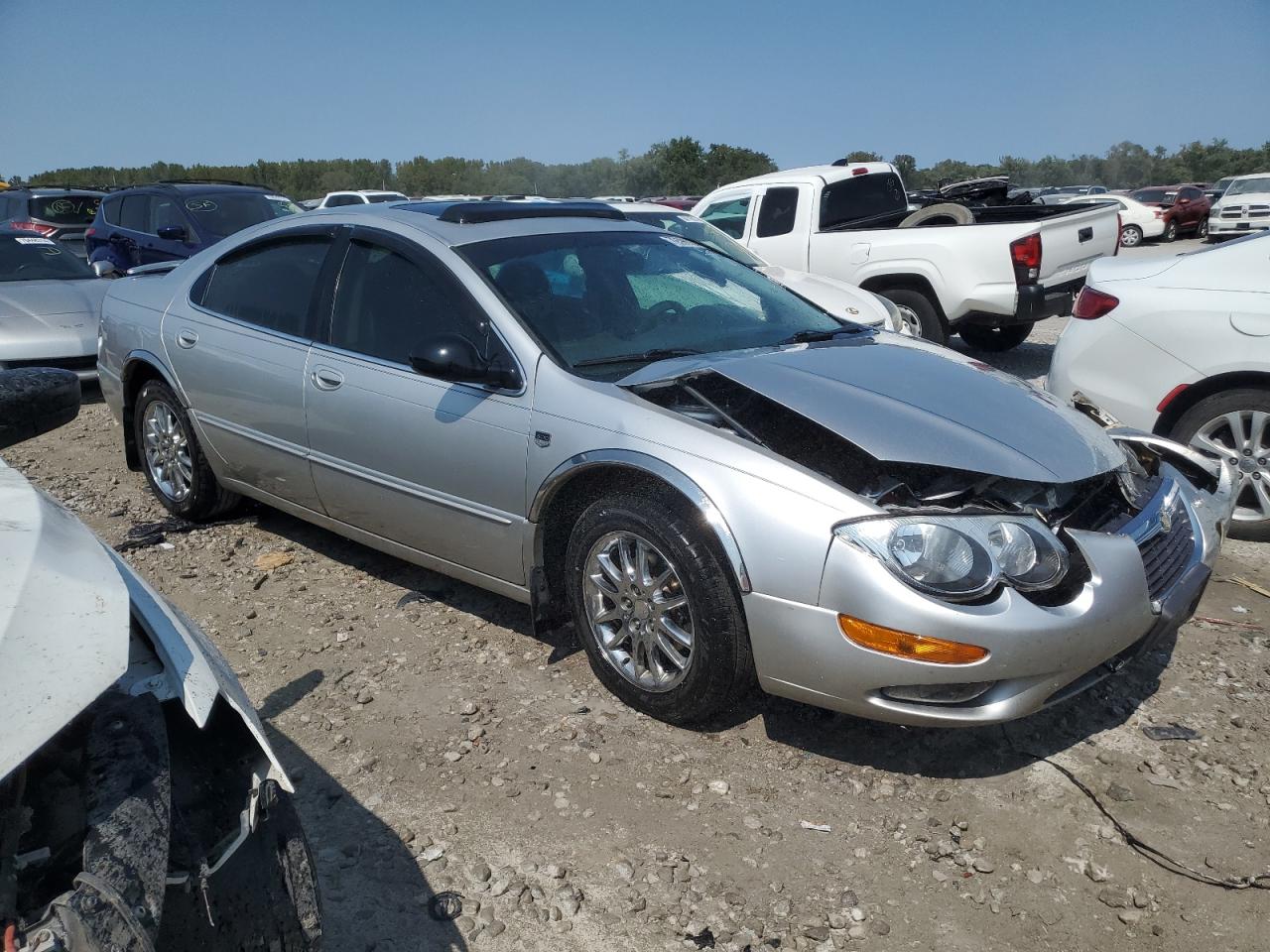 2002 Chrysler 300 VIN 2C3HE66G22H159388 Copart auction photo, front end damage thumbnail 4