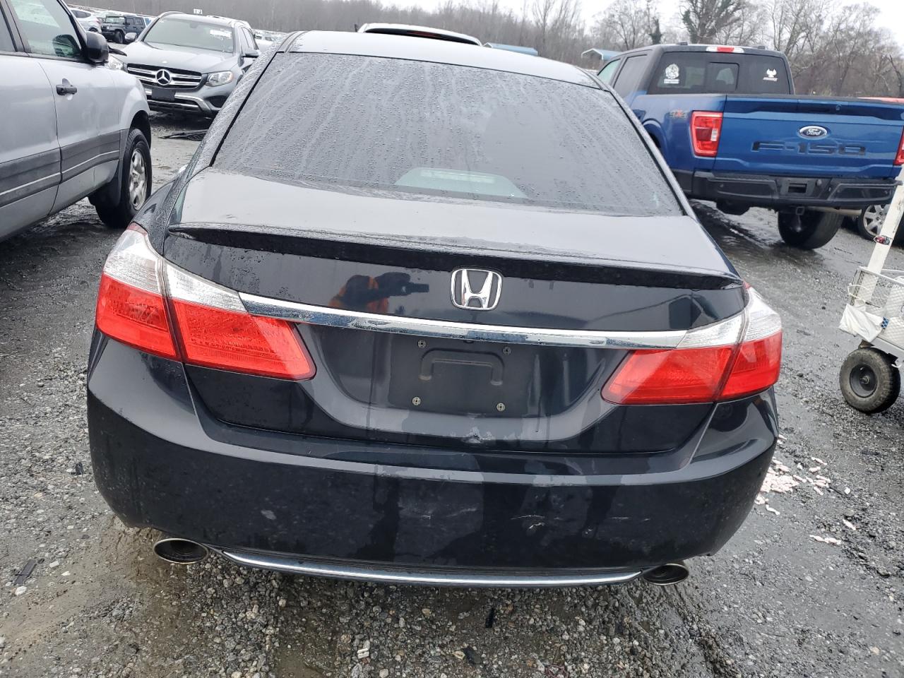 2015 Honda Accord VIN 1HGCR2F55FA159165 Copart auction photo, front end damage thumbnail 6