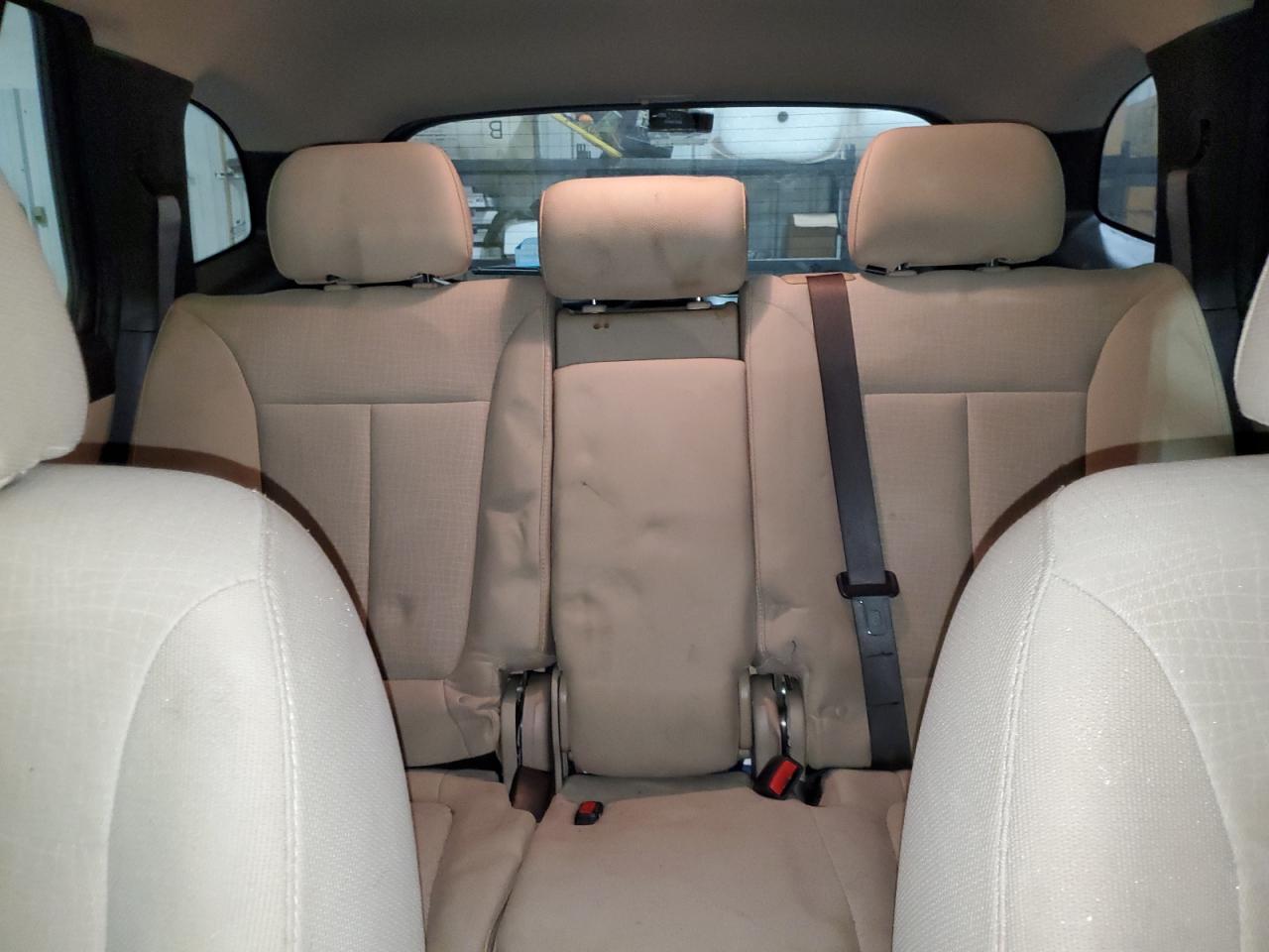 2012 Hyundai Santa Fe VIN 5XYZG3ABXCG116194 Copart auction photo, rear end / minor dent/scratches damage thumbnail 10