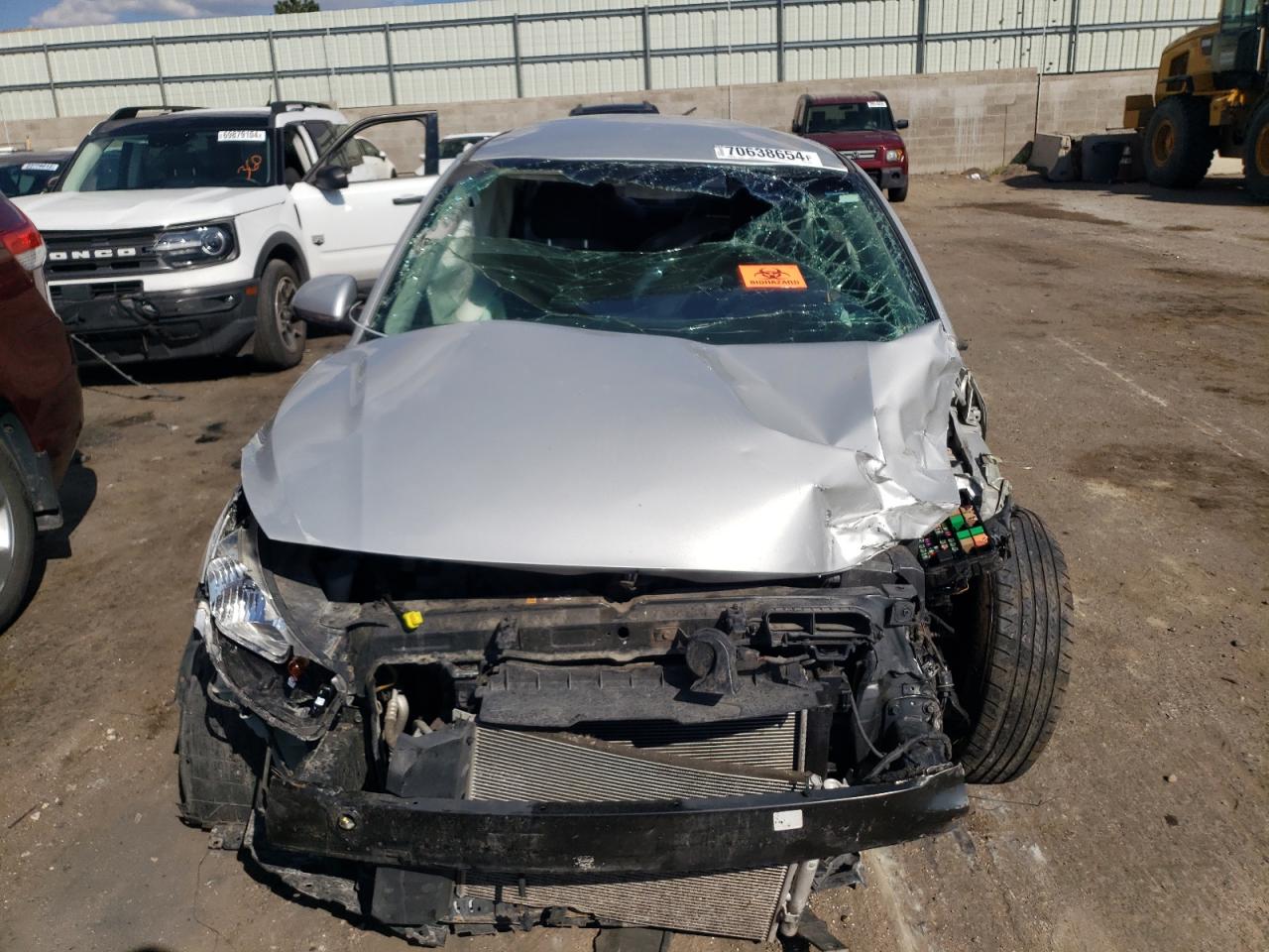 2020 KIA Rio VIN 3KPA24AD8LE337566 Copart auction photo, all over damage thumbnail 5