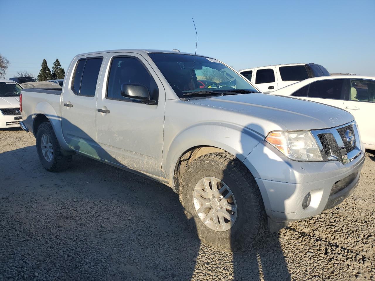 2016 Nissan Navara (Frontier) VIN 1N6AD0ER8GN705672 Copart auction photo, front end / rear end damage thumbnail 4