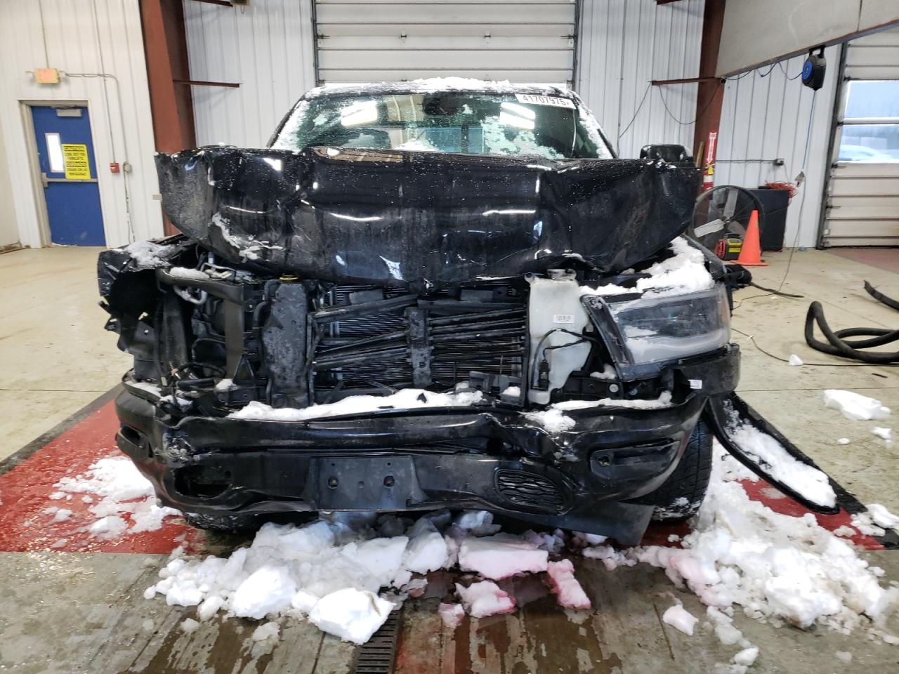 2019 RAM 1500 VIN 1C6SRFFT1KN804307 Copart auction photo, front end damage thumbnail 5