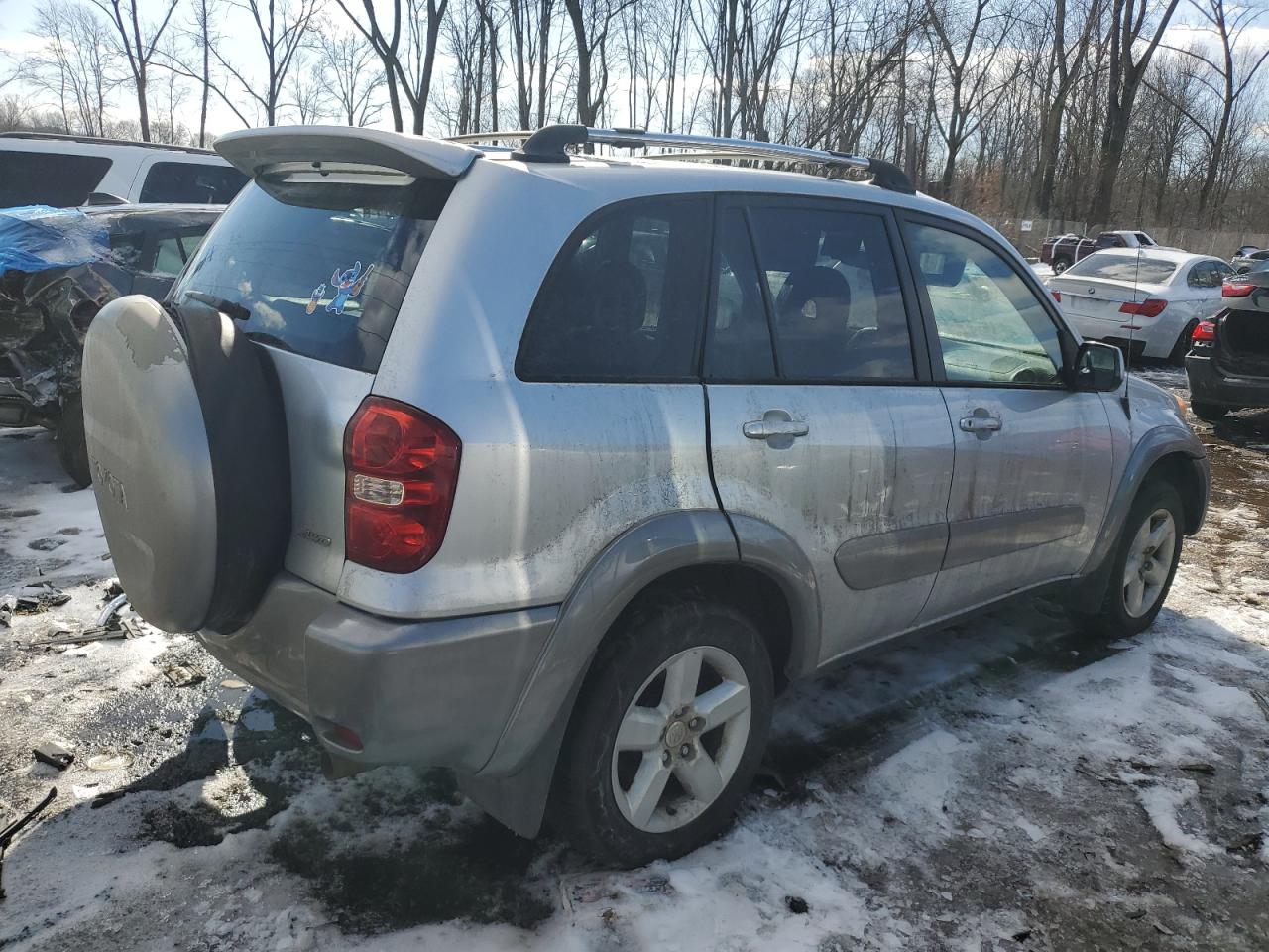 2005 Toyota RAV 4 VIN JTEHD20V950048985 Copart auction photo, front end / minor dent/scratches damage thumbnail 3