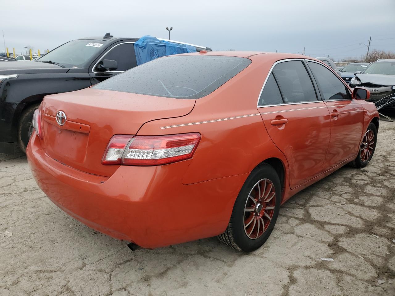 2010 Toyota Camry VIN 4T1BF3EK0AU563154 Copart auction photo, front end / minor dent/scratches damage thumbnail 3