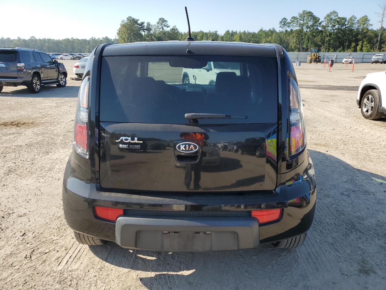 2011 KIA Soul VIN KNDJT2A24B7734626 Copart auction photo, front end damage thumbnail 6