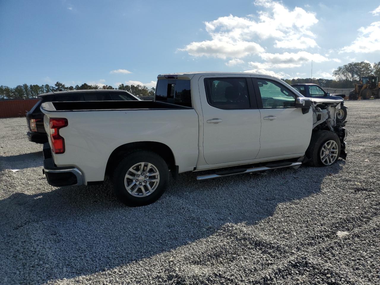 2022 Chevrolet Silverado VIN 3GCUYDED9NG125837 Copart auction photo, front end / minor dent/scratches damage thumbnail 3