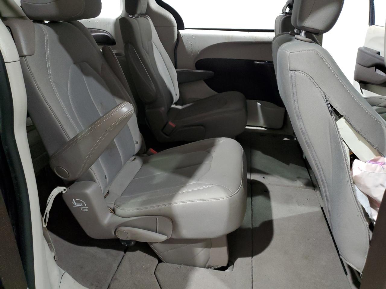 2017 Chrysler Pacifica VIN 2C4RC1DG3HR720163 Copart auction photo, all over damage thumbnail 12