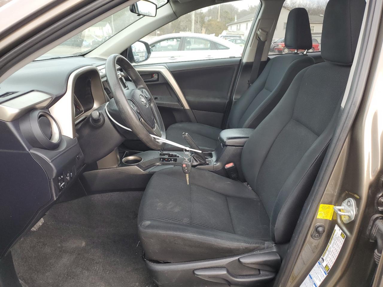 2015 Toyota RAV 4 VIN 2T3BFREV7FW240036 Copart auction photo, front end / minor dent/scratches damage thumbnail 7