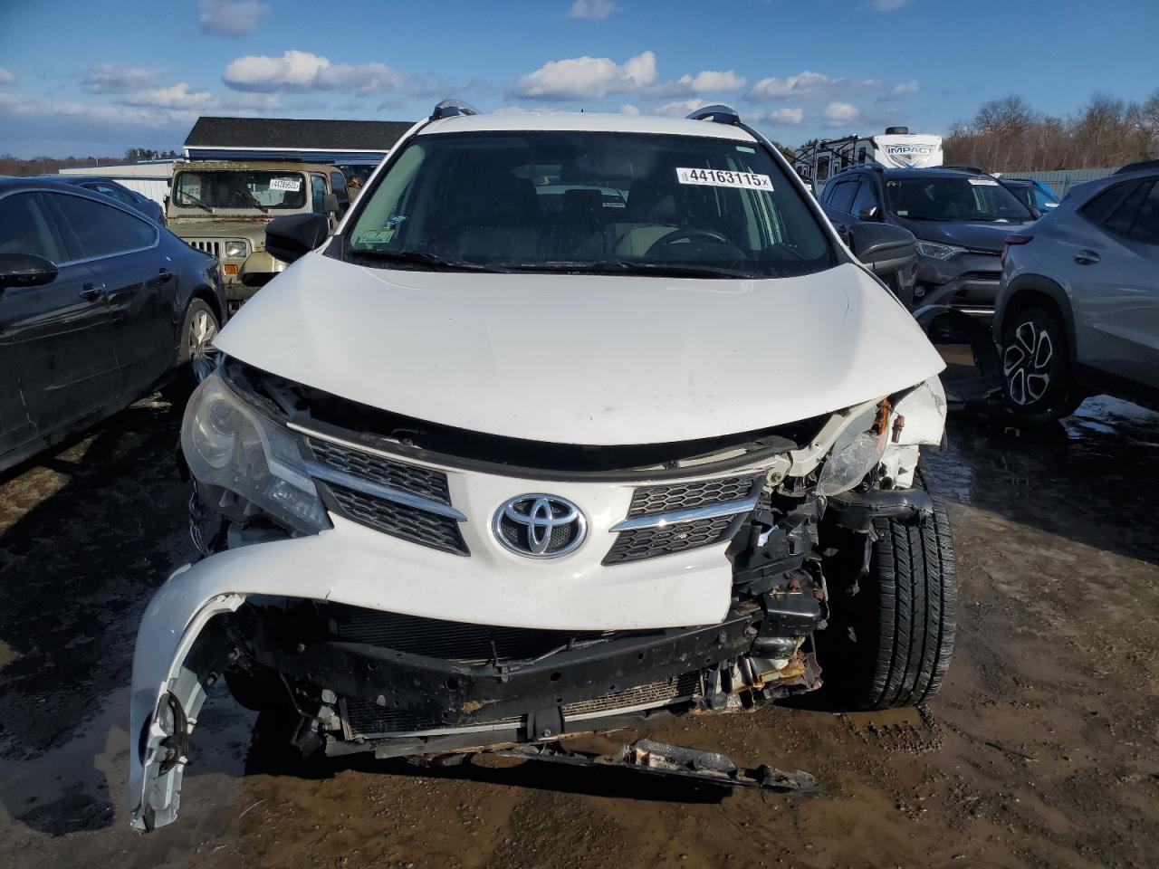 2015 Toyota RAV 4 VIN 2T3BFREVXFW308801 Copart auction photo, front end / minor dent/scratches damage thumbnail 5