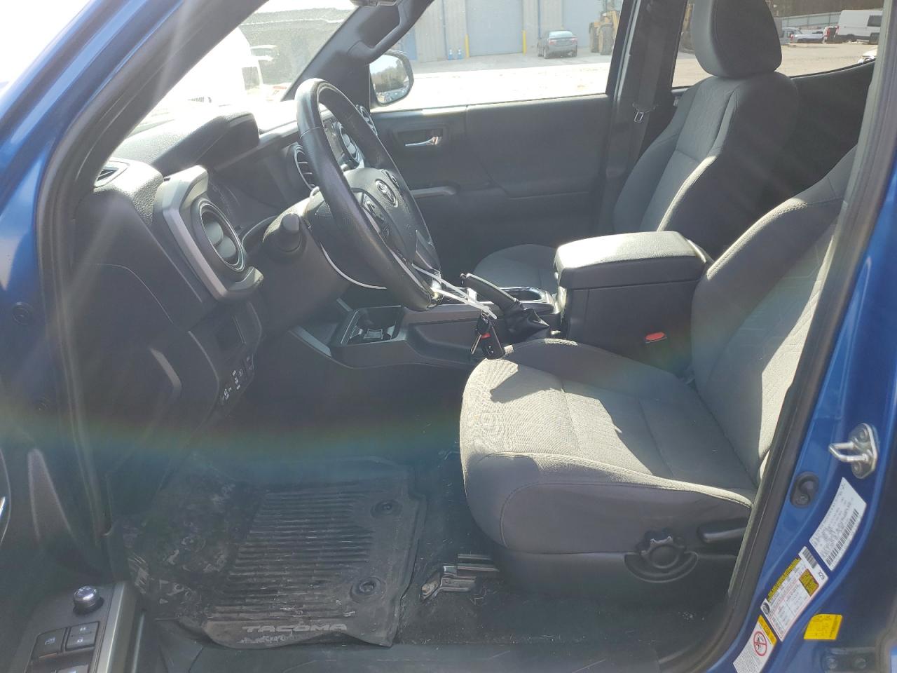 2018 Toyota Tacoma VIN 3TMCZ5ANXJM169337 Copart auction photo, rear end damage thumbnail 7