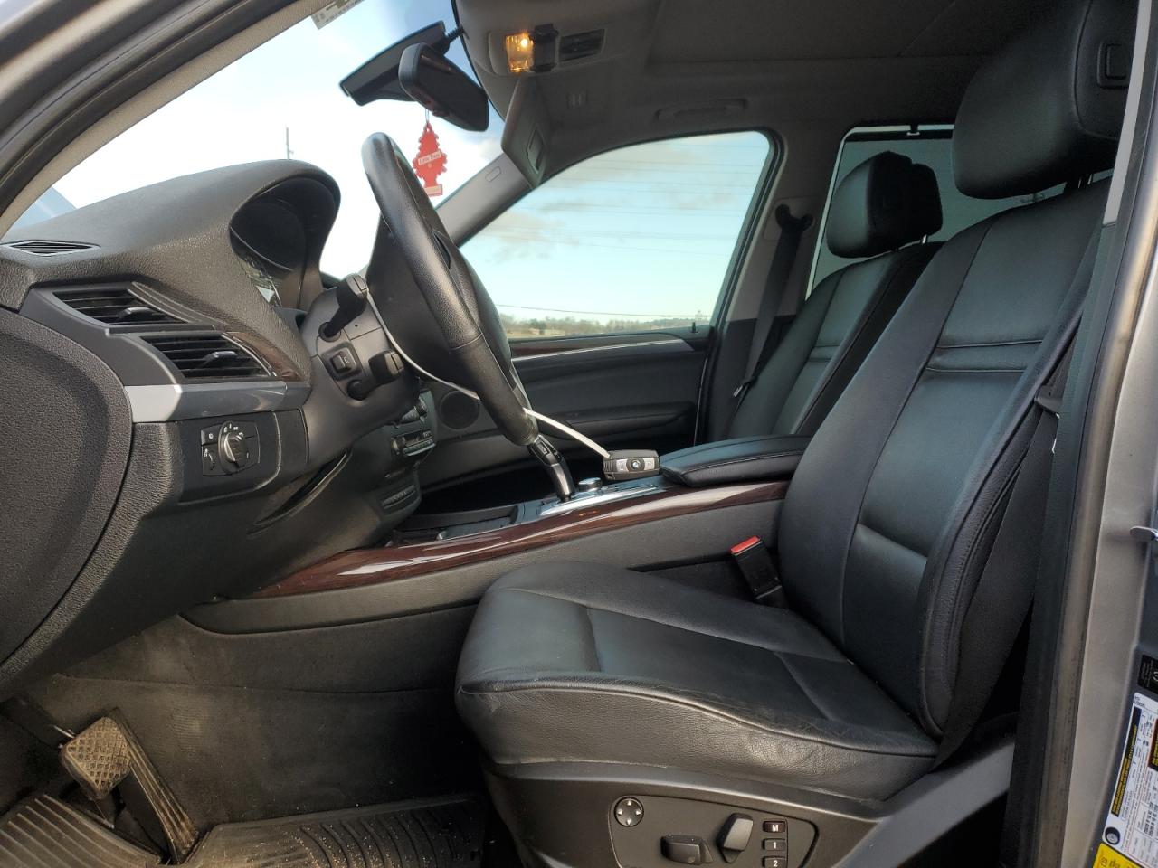 2009 BMW X5 VIN 5UXFE43599L273815 Copart auction photo, hail damage thumbnail 7