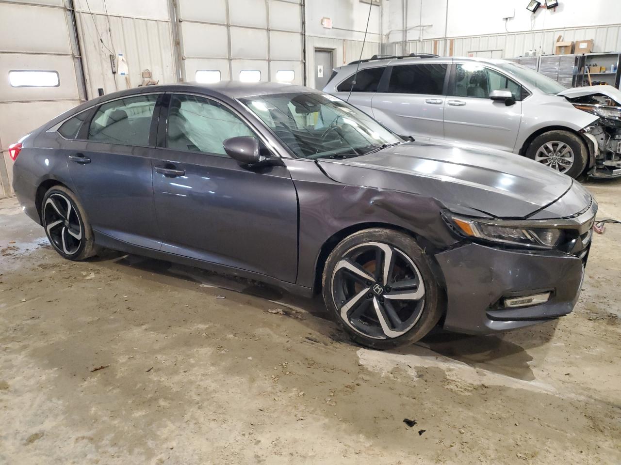 2018 Honda Accord VIN 1HGCV1F32JA252884 Copart auction photo, front end / side damage thumbnail 4
