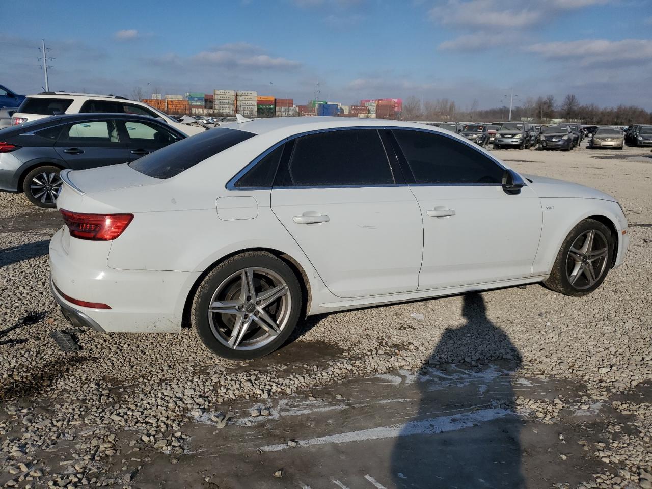 2018 Audi RS4 VIN WAUB4AF48JA002195 Copart auction photo, front end damage thumbnail 3
