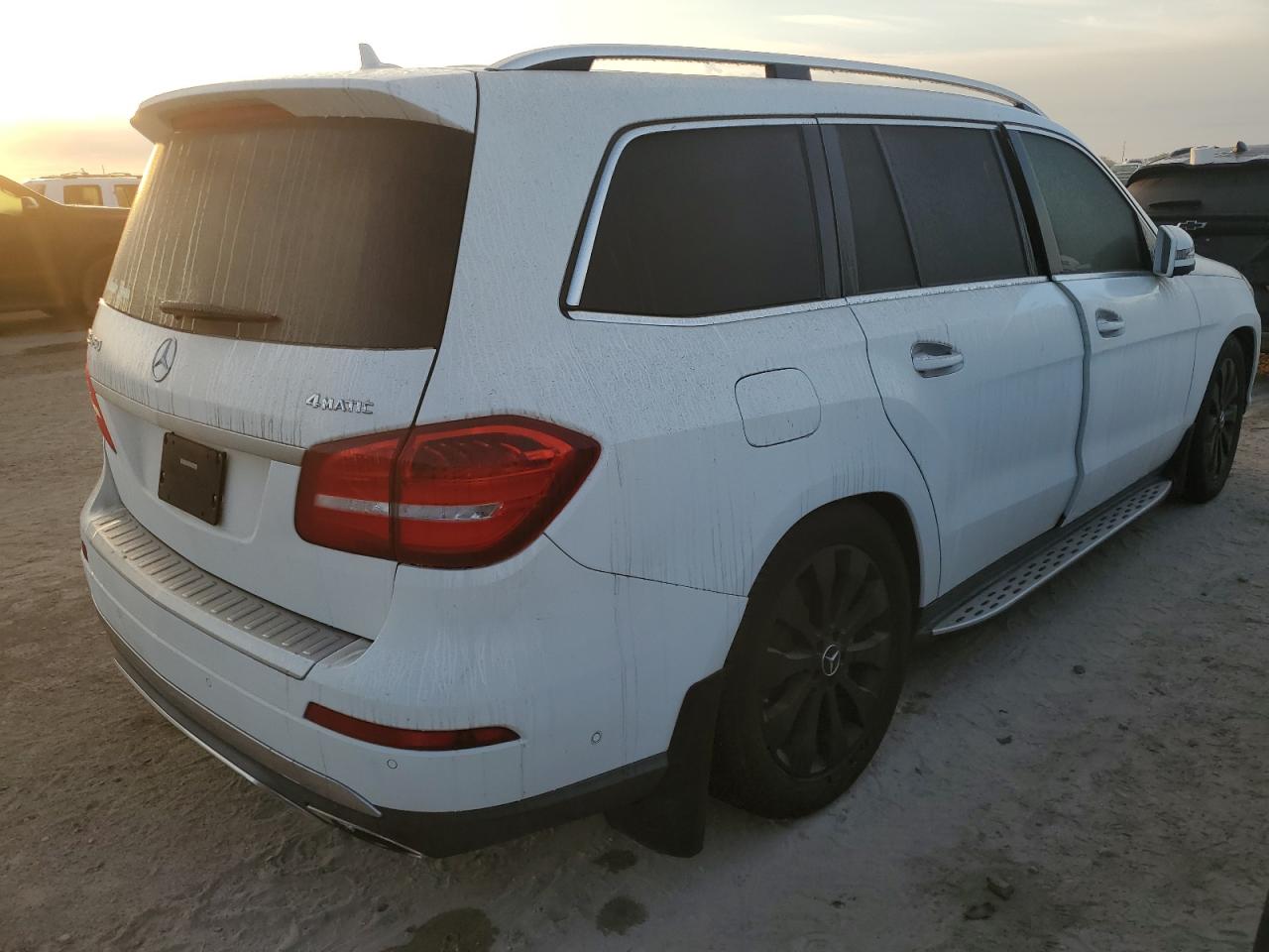 2017 Mercedes-Benz GLS-klasse VIN 4JGDF6EE6HA807440 Copart auction photo, water/flood damage thumbnail 3
