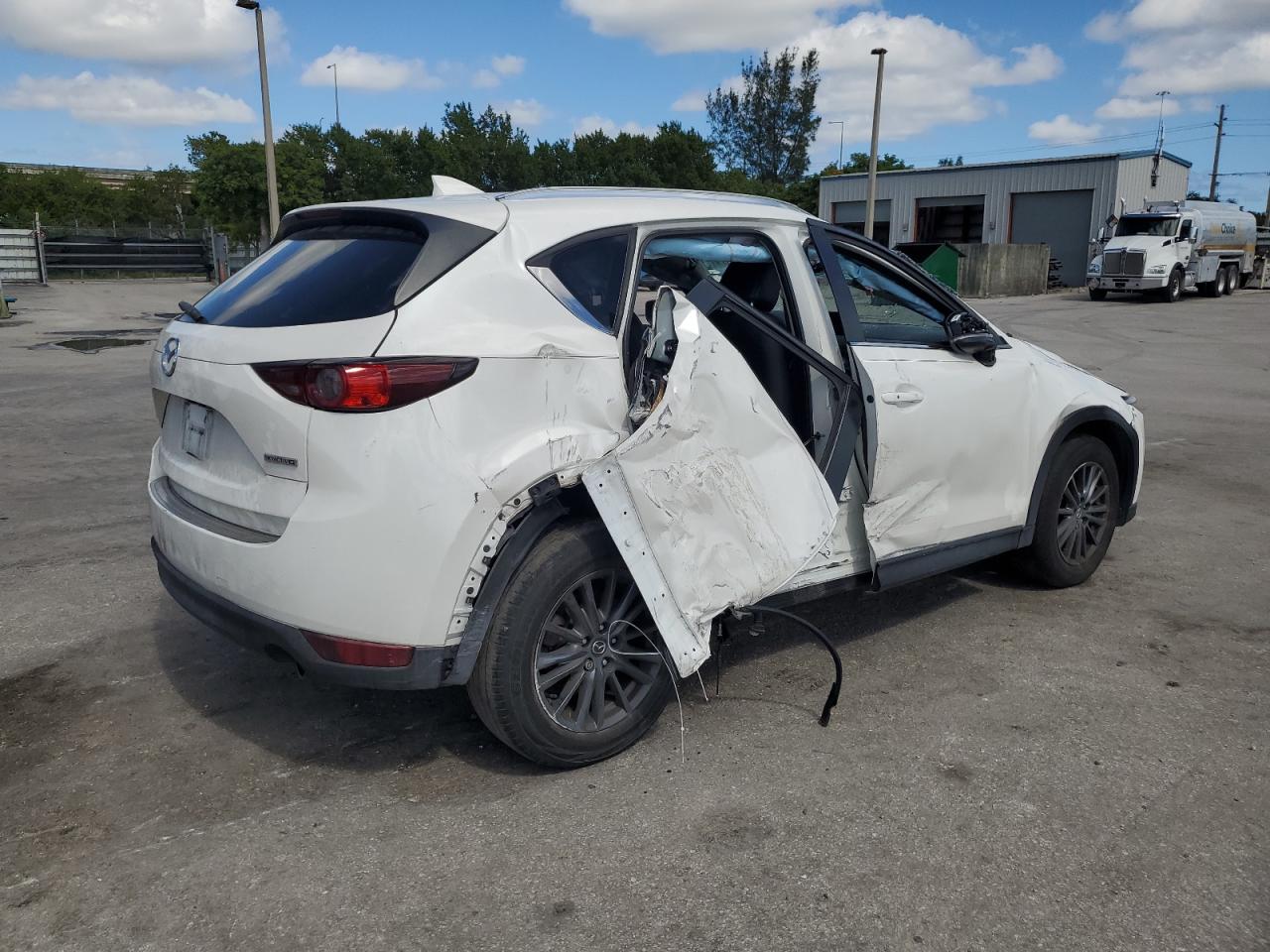 2021 Mazda CX-5 VIN JM3KFACM7M0371830 Copart auction photo, rollover damage thumbnail 3