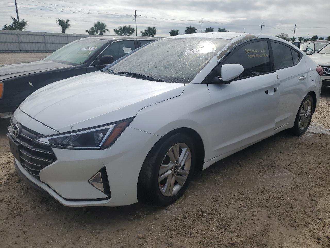 2019 Hyundai Elantra VIN 5NPD84LF7KH418675