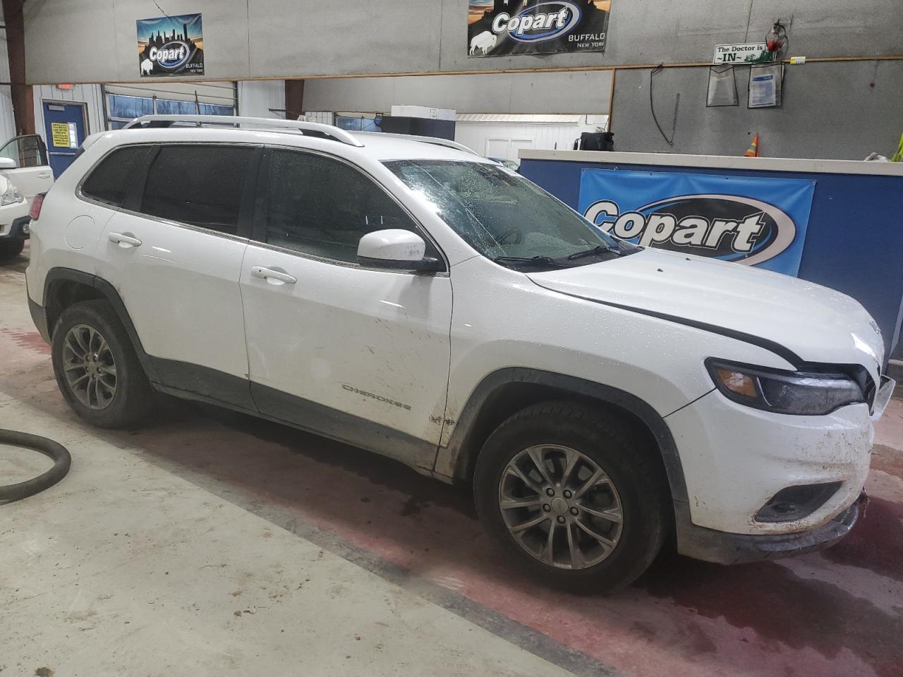 2019 Jeep Grand Cherokee VIN 1C4PJMLB1KD413430 Copart auction photo, front end damage thumbnail 4