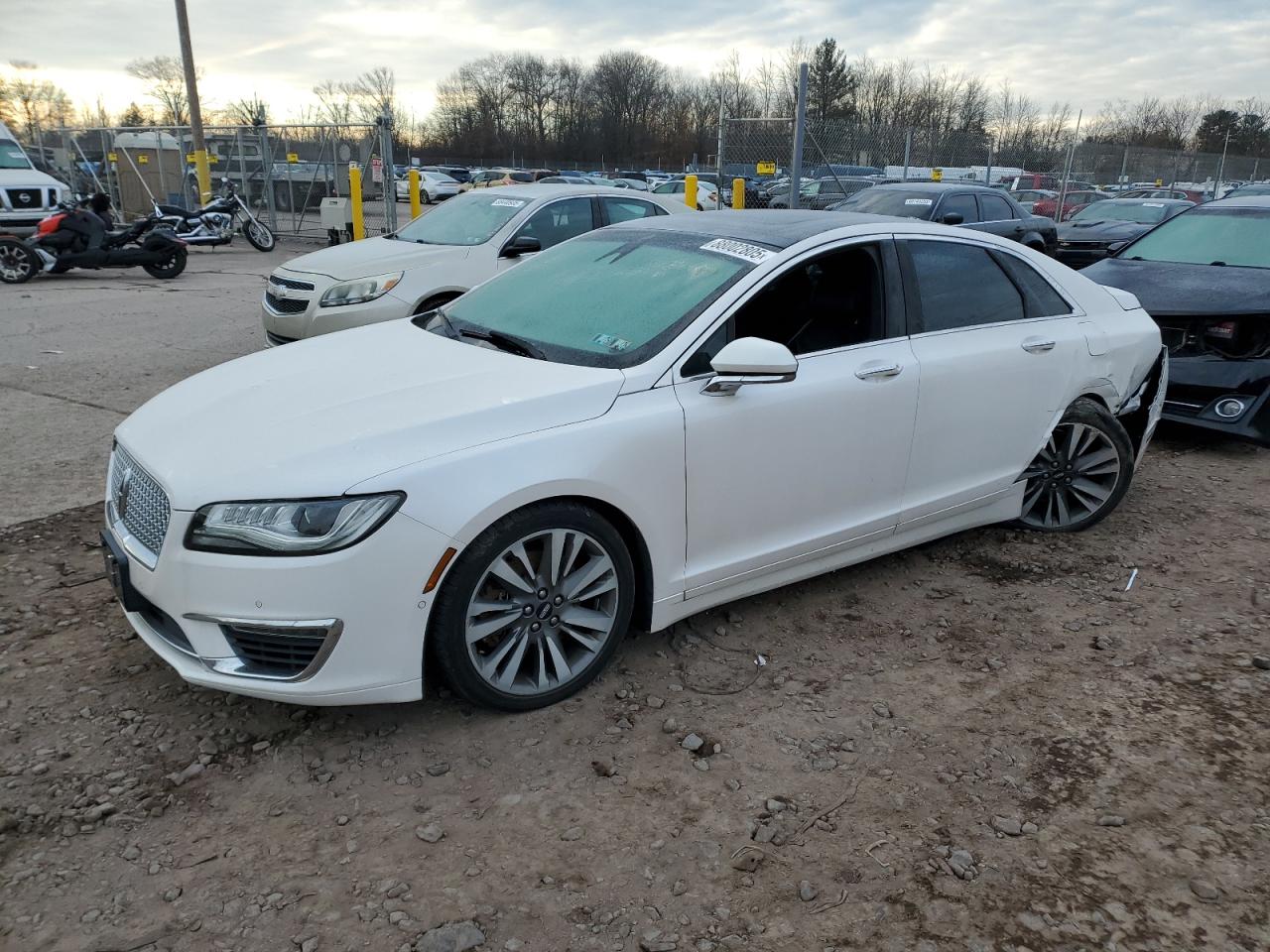 2017 Lincoln MKZ VIN 3LN6L5FC2HR619657