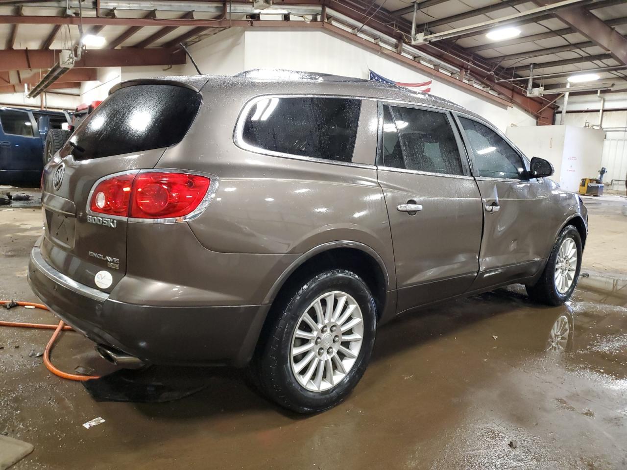 2010 Buick Enclave VIN 5GALRBED7AJ256563 Copart auction photo, side / front end damage thumbnail 3