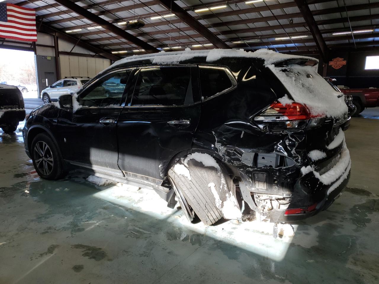 2017 Nissan Rogue VIN JN8AT2MV2HW264508 Copart auction photo, rear end / side damage thumbnail 2