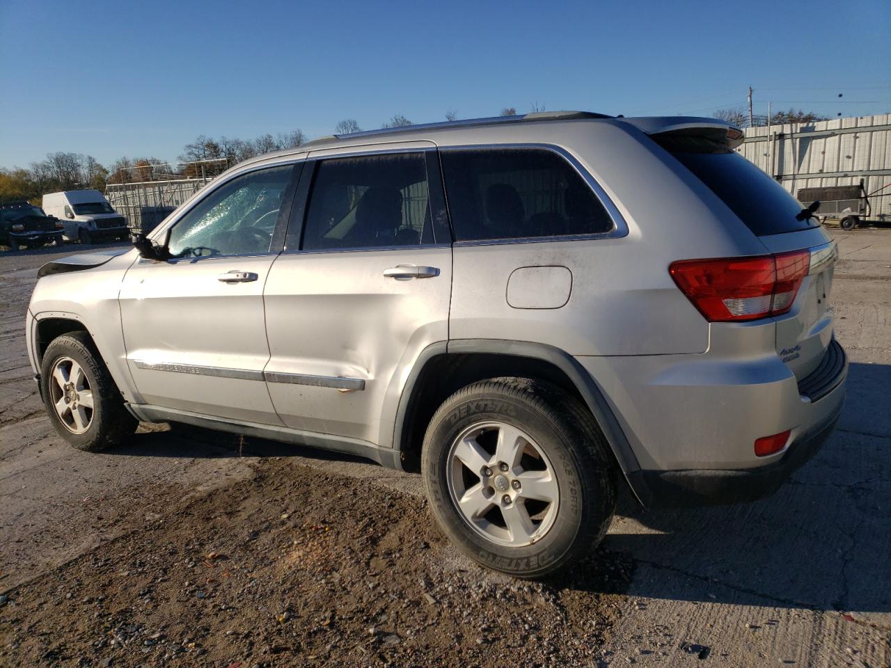 2011 Jeep Grand Cherokee VIN 1J4RR4GG3BC566673 Copart auction photo, front end / side damage thumbnail 2