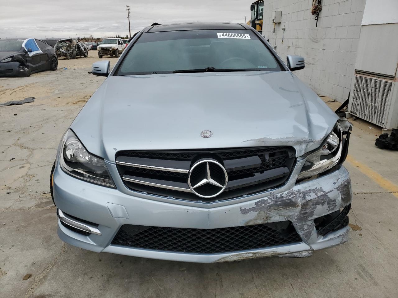 2013 Mercedes-Benz C-klasse VIN WDDGJ5HB9DF952650 Copart auction photo, front end damage thumbnail 5