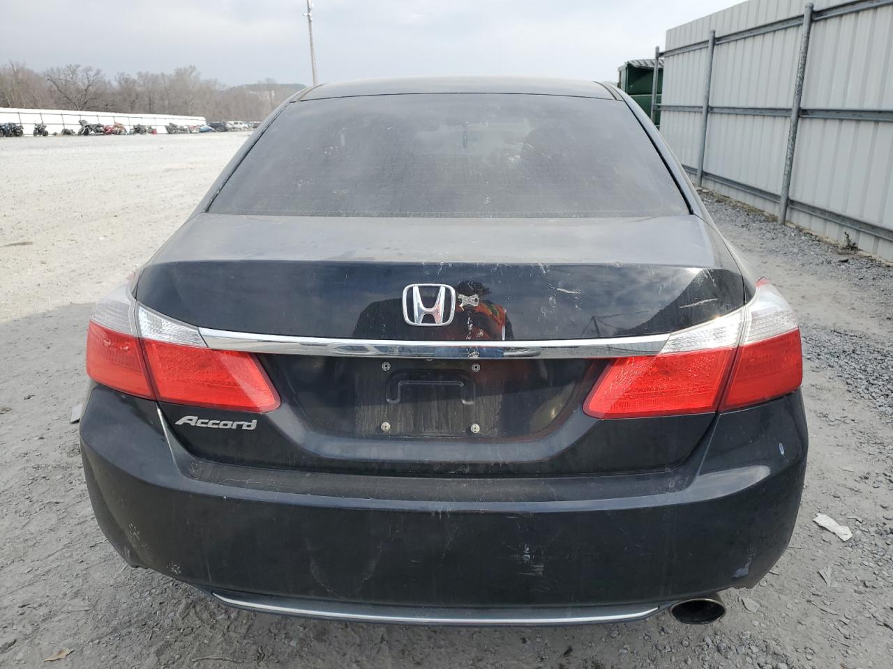 2015 Honda Accord VIN 1HGCR2F32FA137767 Copart auction photo, front end / side damage thumbnail 6