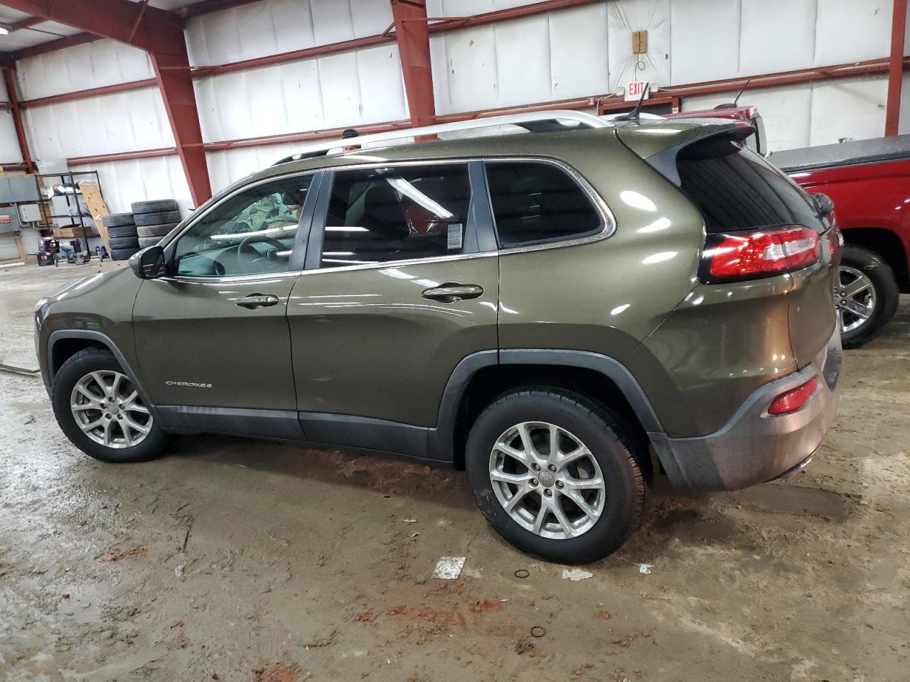 2015 Jeep Grand Cherokee VIN 1C4PJLCS5FW531078 Copart auction photo, front end damage thumbnail 2