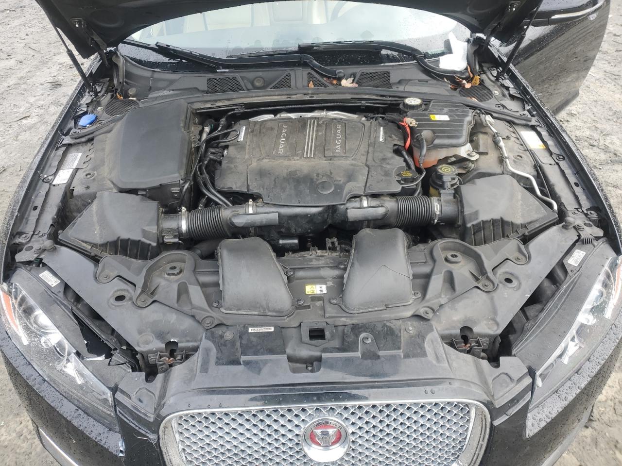 2015 Jaguar XF VIN SAJWJ0FF1F8U59309 Copart auction photo, front end damage thumbnail 11