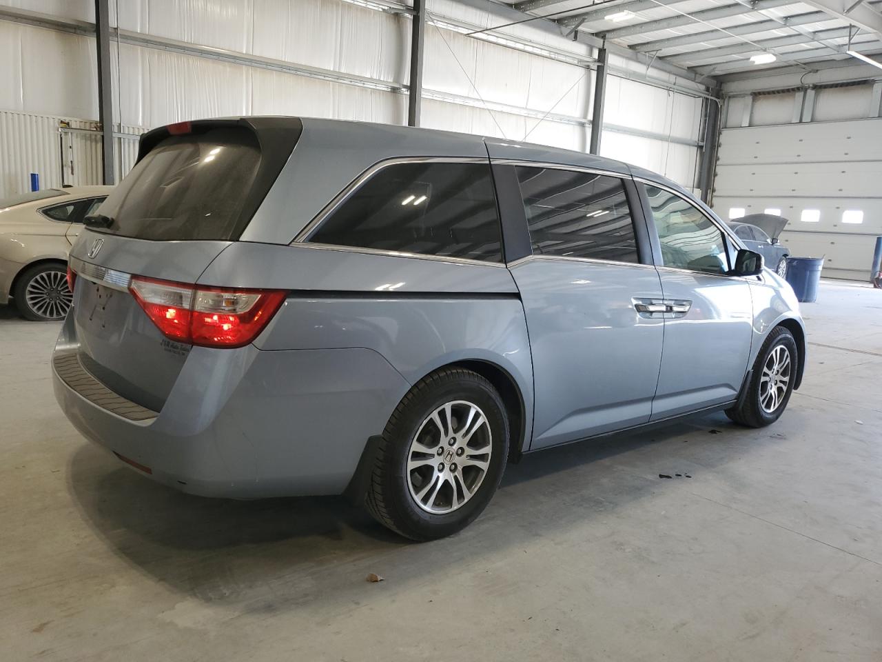 2011 Honda Odyssey VIN 5FNRL5H60BB041978 Copart auction photo, front end damage thumbnail 3