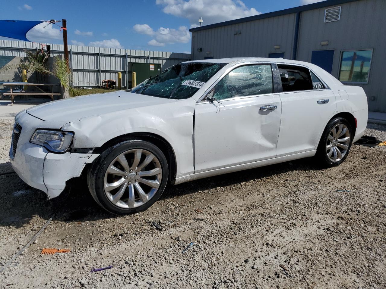 2019 Chrysler 300 VIN 2C3CCAEG2KH698078