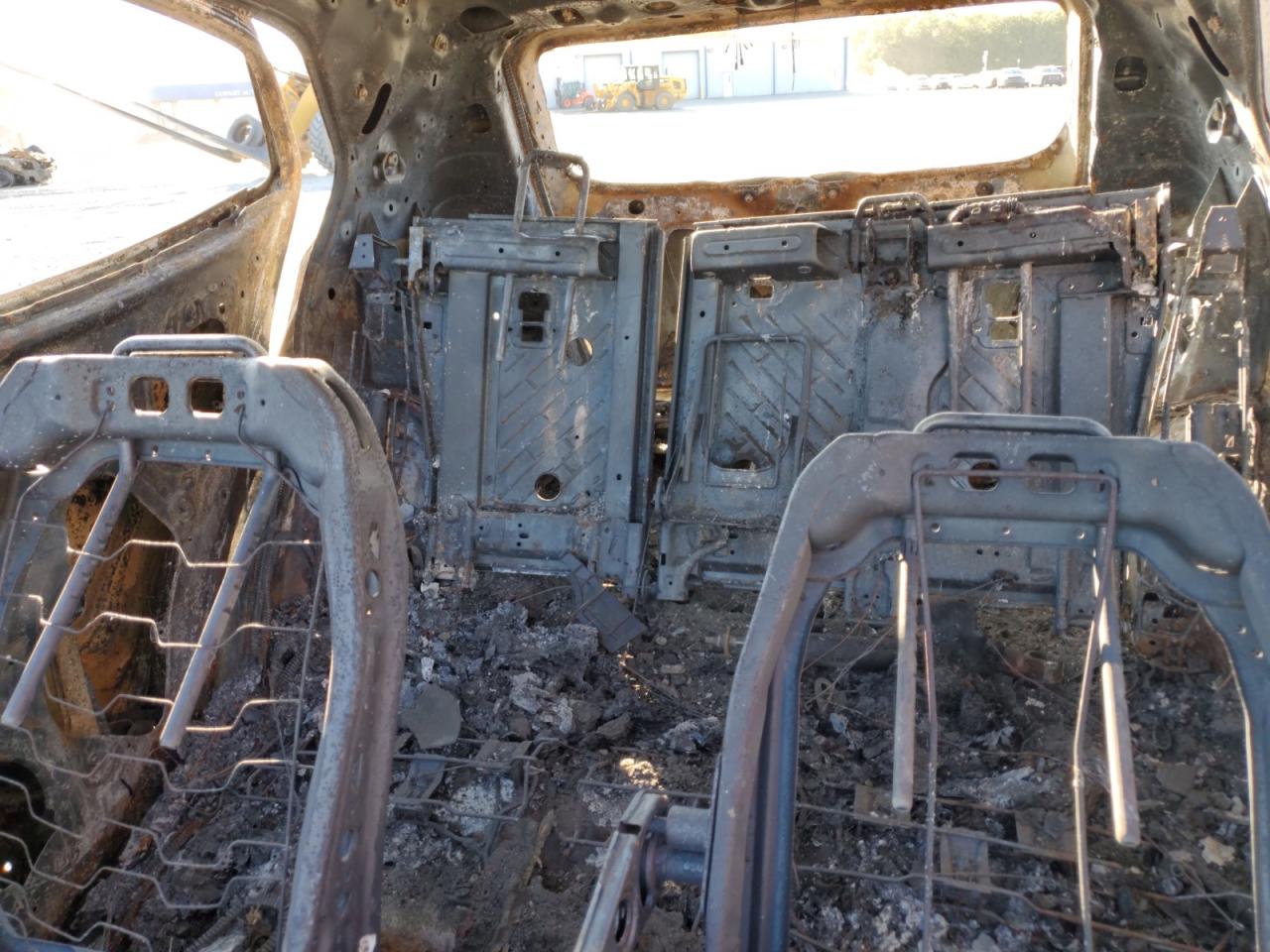 2018 Buick Encore VIN KL4CJASBXJB623527 Copart auction photo, burn damage thumbnail 10