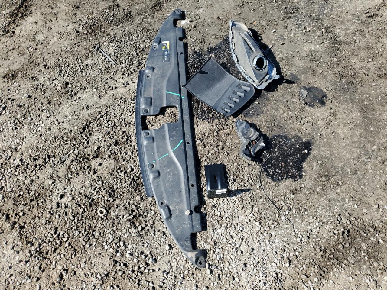2018 Chrysler Pacifica VIN 2C4RC1BG6JR235881 Copart auction photo, front end damage thumbnail 15