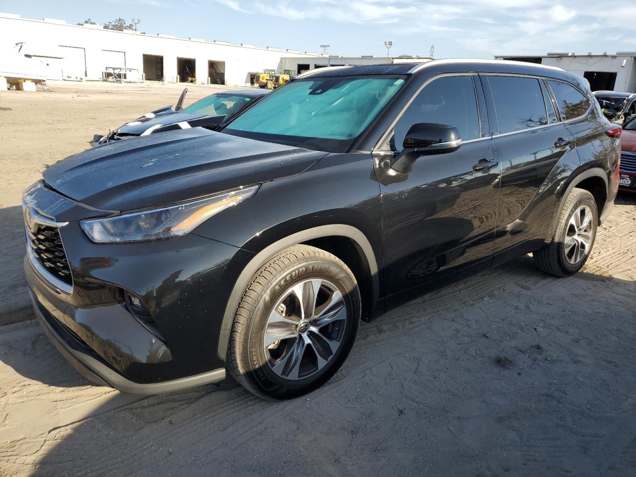 2022 Toyota Highlander VIN 5TDGZRAH5NS143298
