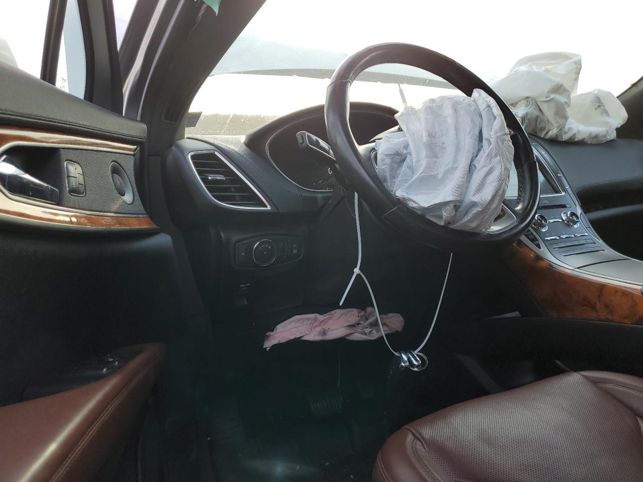 2020 Lincoln Nautilus VIN 2LMPJ8K95LBL34226 Copart auction photo, front end damage thumbnail 8