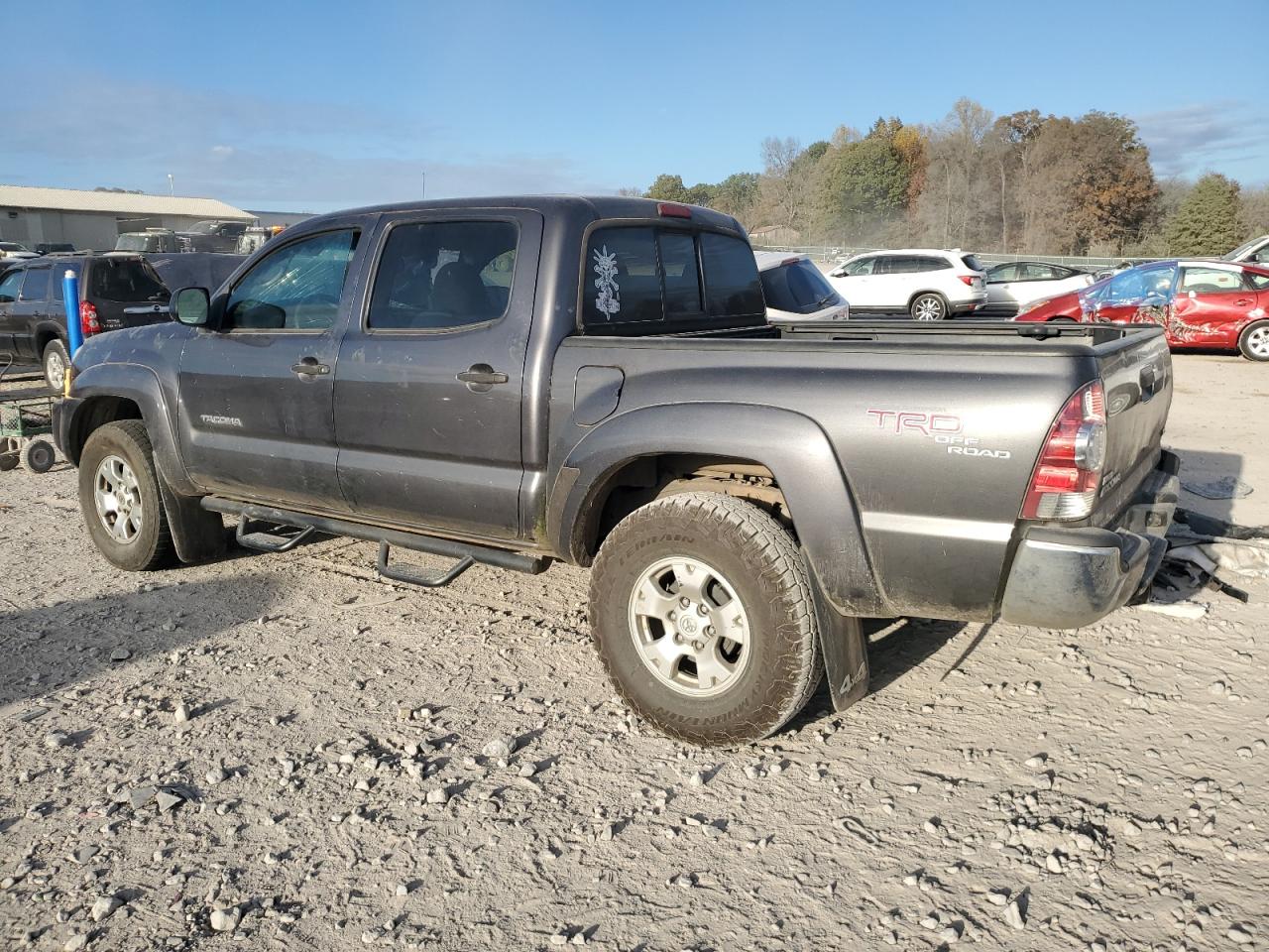 2011 Toyota Tacoma VIN 5TFLU4EN3BX020640 Copart auction photo, front end / mechanical damage thumbnail 2