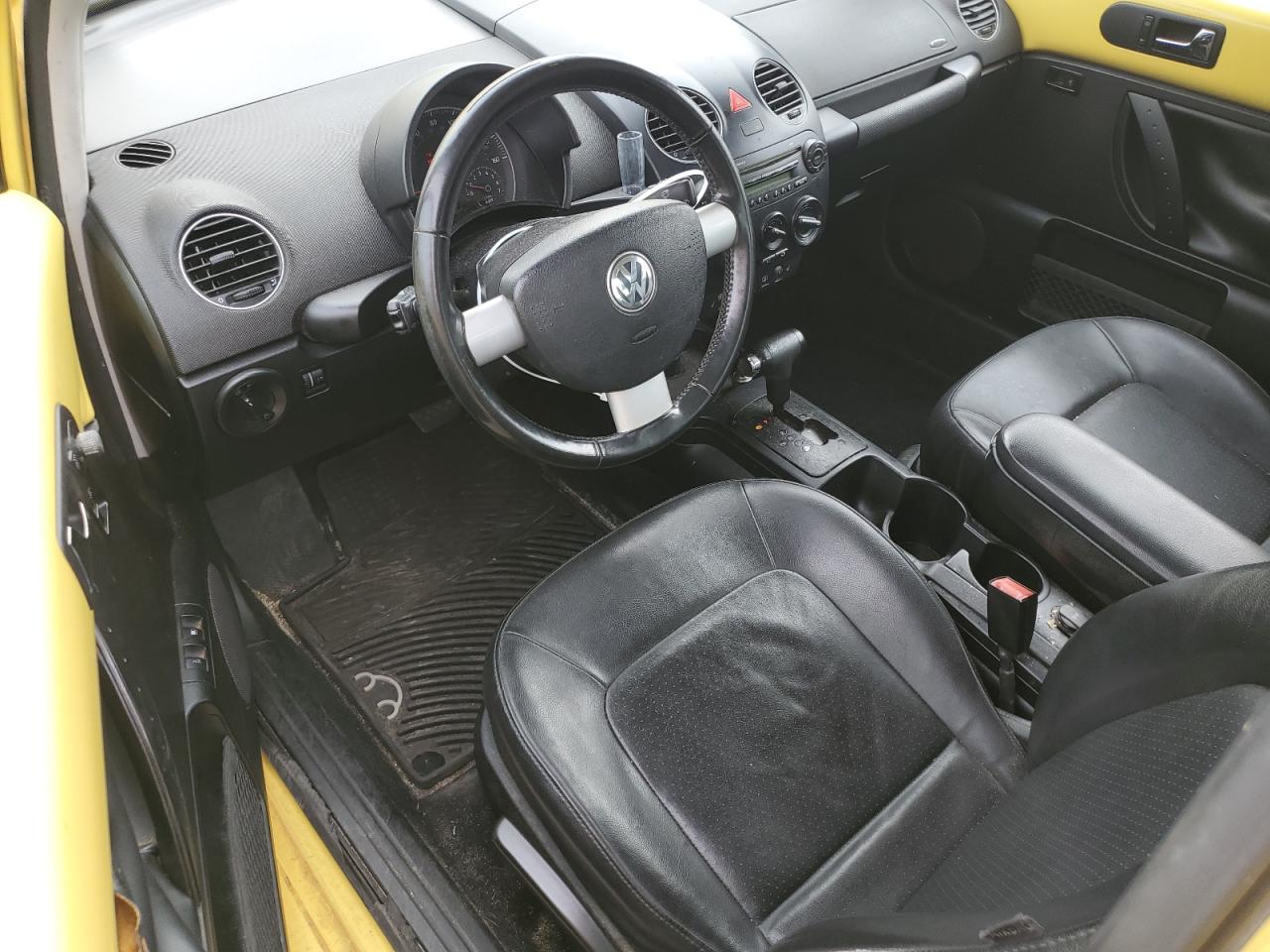 2010 Volkswagen Beetle VIN 3VWPW3AG1AM030114 Copart auction photo, all over damage thumbnail 8