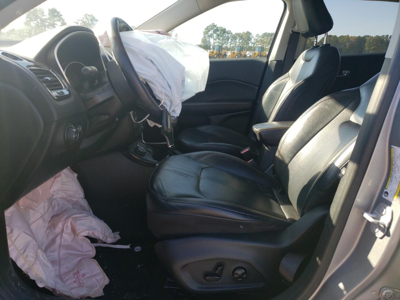 2019 Jeep Compass VIN 3C4NJDCB6KT620896 Copart auction photo, front end damage thumbnail 7