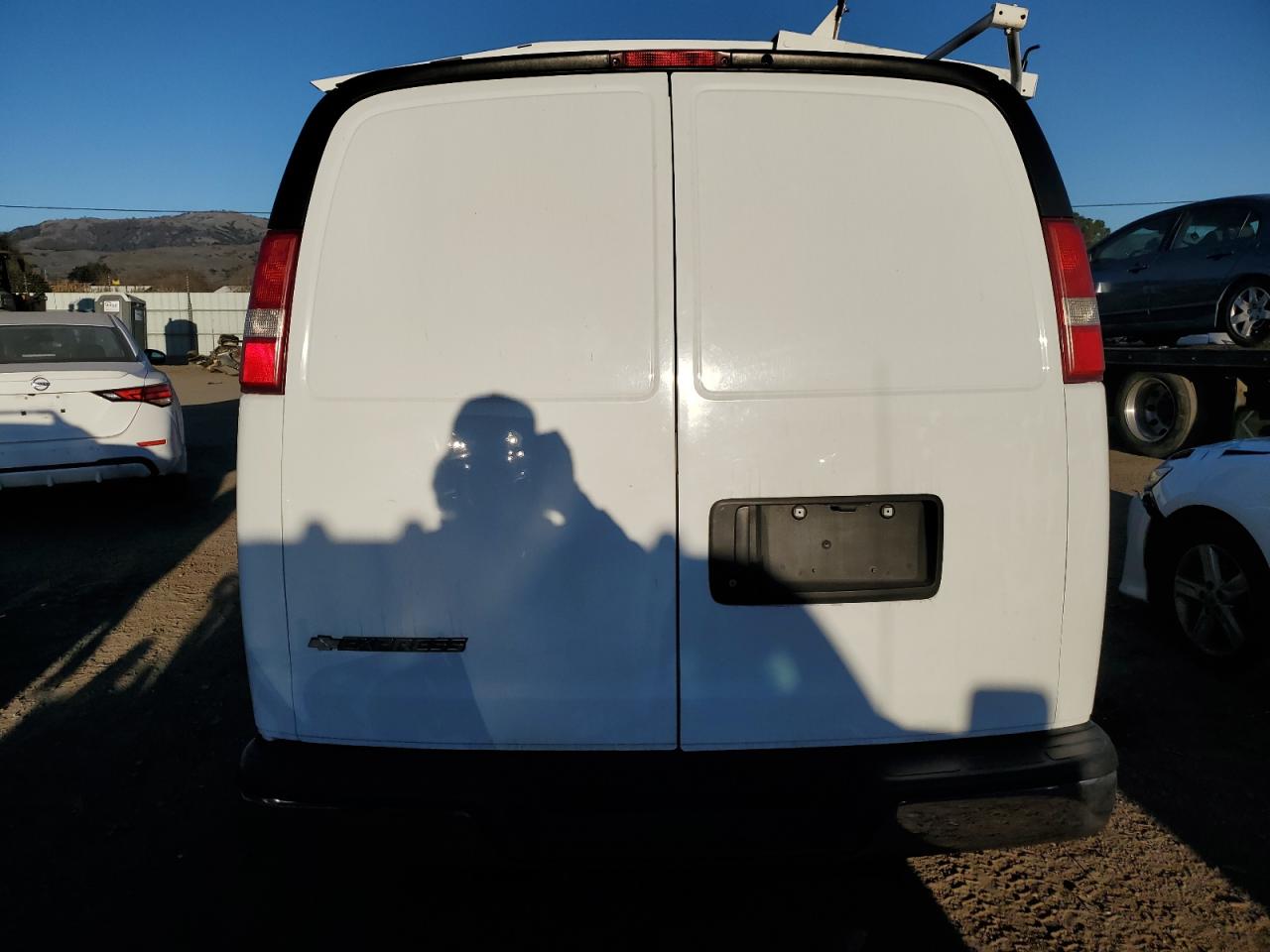2017 Chevrolet Express VIN 1GCWGBFF2H1109627 Copart auction photo, front end damage thumbnail 6