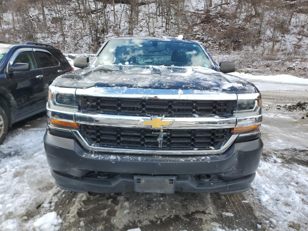 2017 Chevrolet Silverado VIN 1GCNKNEC3HZ367336 Copart auction photo, rear end / side damage thumbnail 5