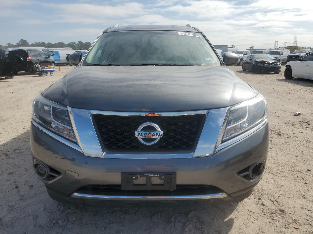 2016 Nissan Pathfinder VIN 5N1AR2MM7GC628466 Copart auction photo, rear end / minor dent/scratches damage thumbnail 5