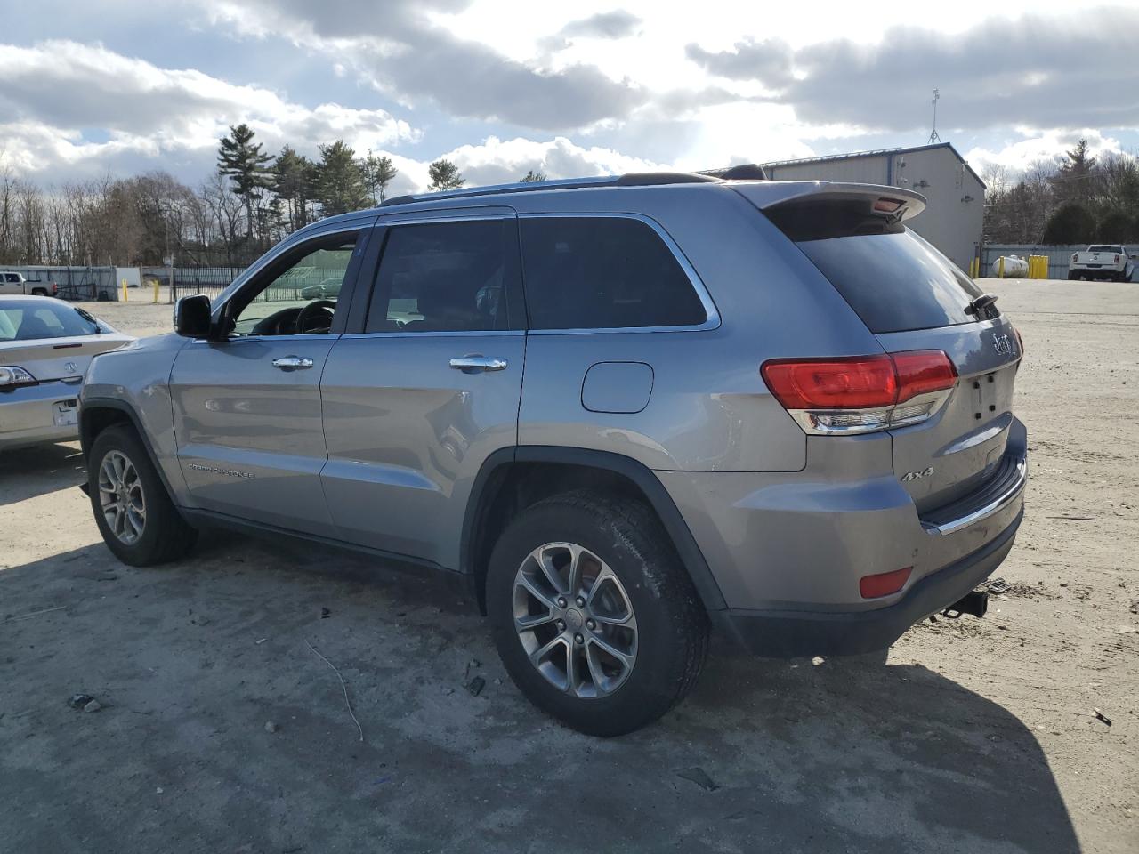 2015 Jeep Grand Cherokee VIN 1C4RJFBG8FC890157 Copart auction photo, front end / minor dent/scratches damage thumbnail 2