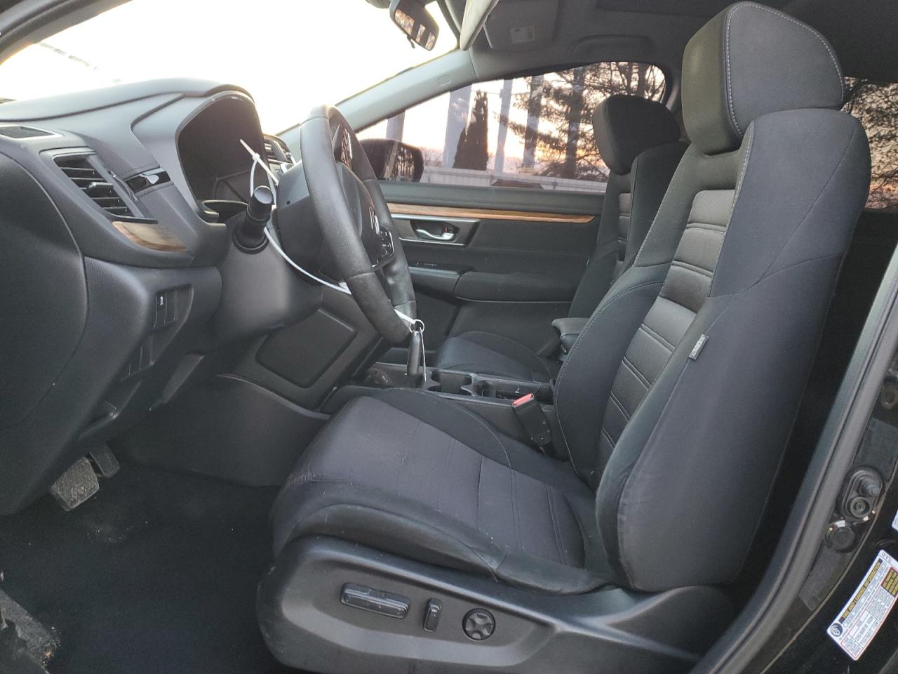 2018 Honda CR-V VIN 2HKRW2H59JH637913 Copart auction photo, front end damage thumbnail 7