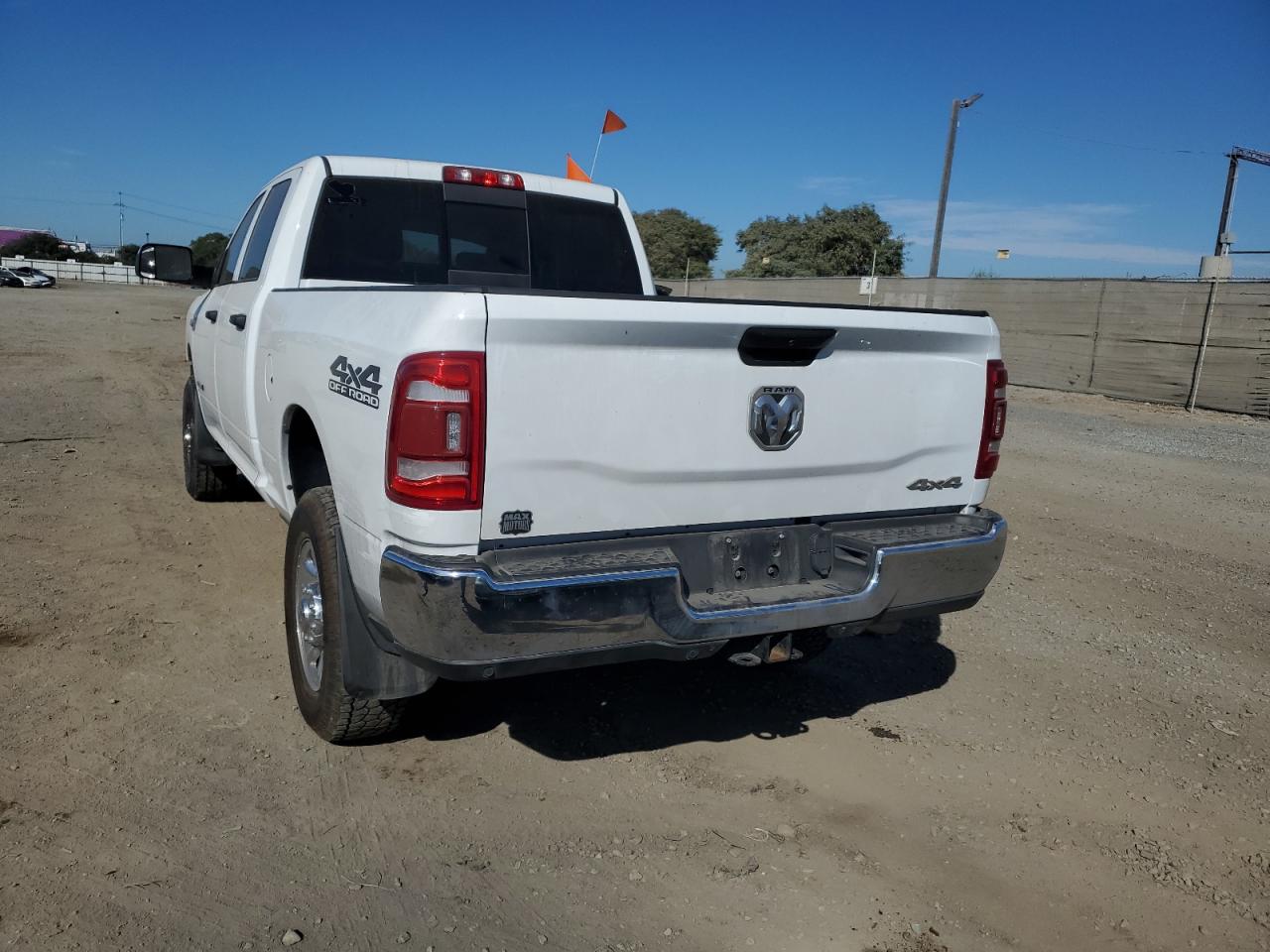 2020 RAM 2500 VIN 3C6UR5CJ4LG309759 Copart auction photo, front end damage thumbnail 6